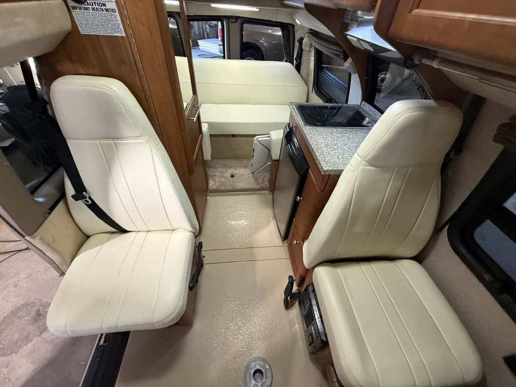 Used 2011 Chevrolet Express 2500 w/ Power Package RWD image 54