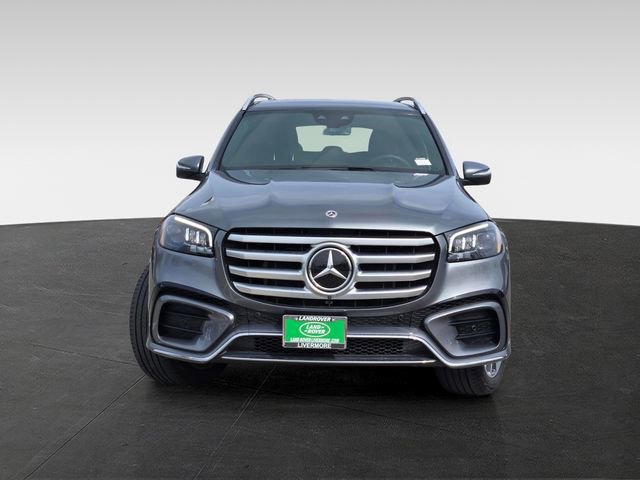Used 2025 Mercedes-Benz GLS 450 4MATIC image 3