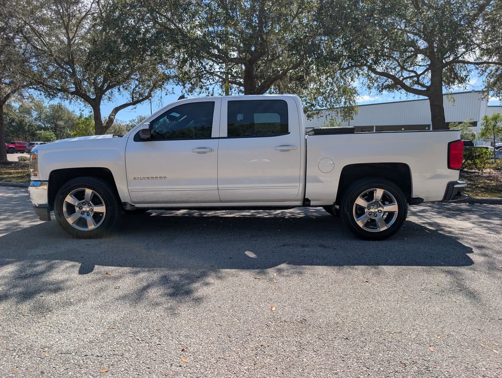 Used 2018 Chevrolet Silverado 1500 LT w/ All Star Edition image 4