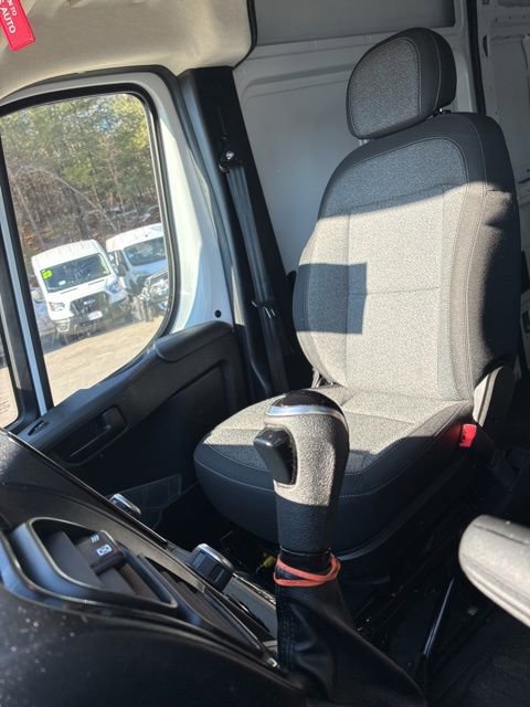 Used 2025 RAM ProMaster 2500 w/ Convenience Group image 33