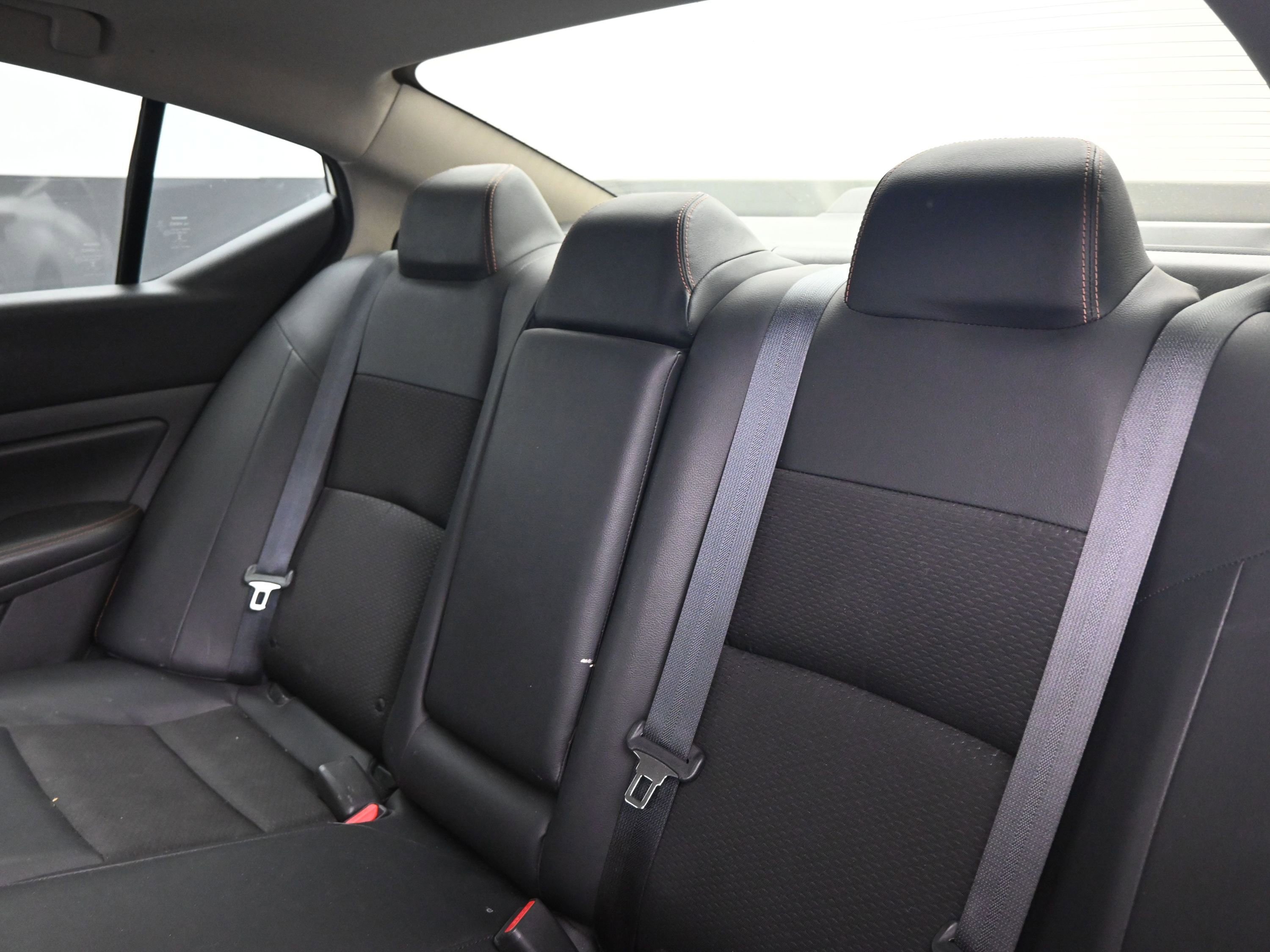 Used 2019 Nissan Altima 2.5 SR w/ SR Premium Package image 18