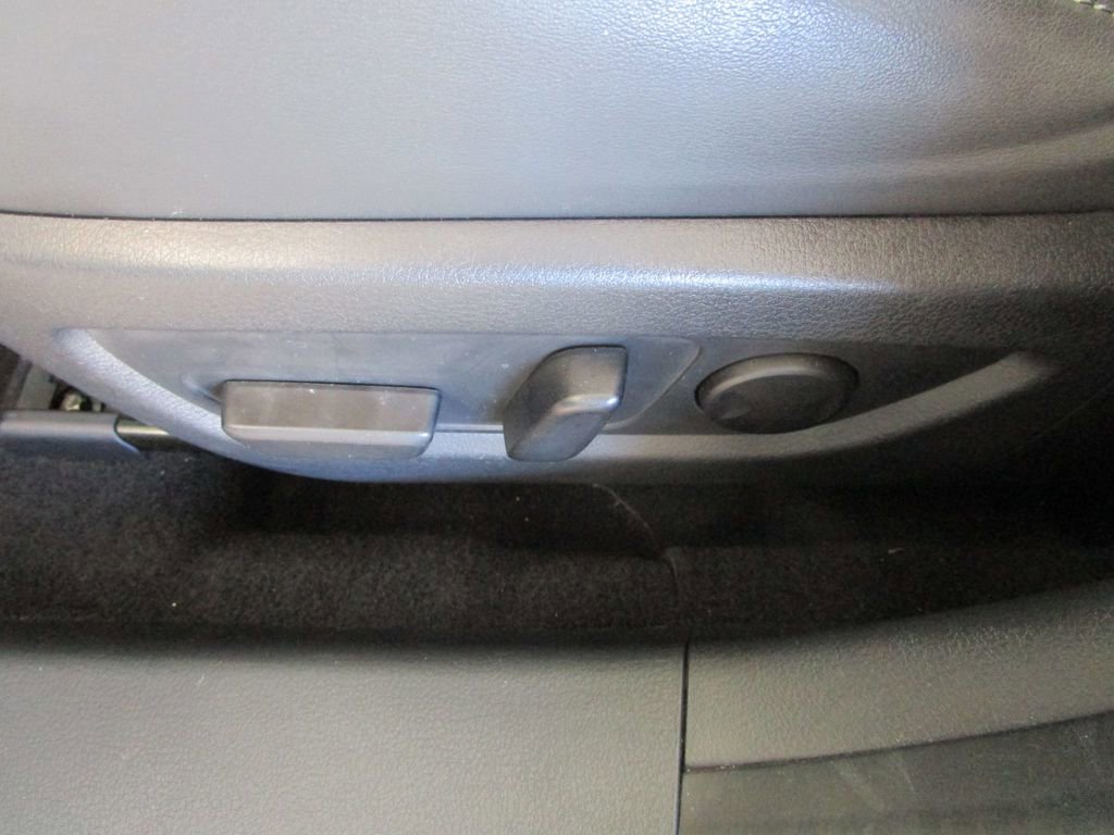 Used 2023 MAZDA CX-30 AWD 2.5 S w/ Preferred Package image 18