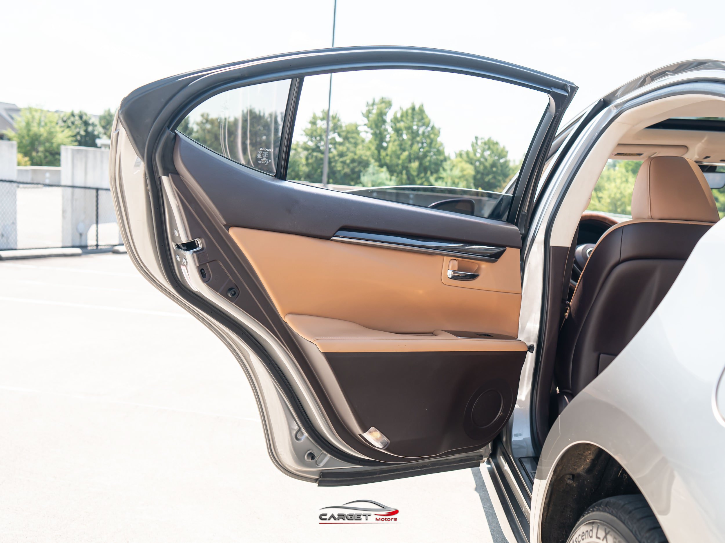 Used 2018 Lexus ES 350 w/ Navigation System Package FWD image 40