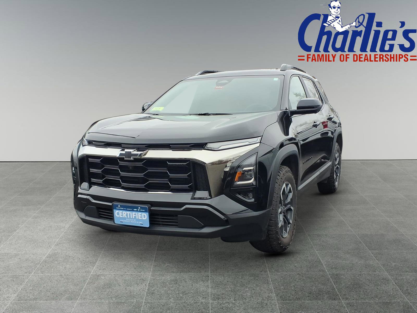 Used 2025 Chevrolet Equinox ACTIV w/ Safety and Technology Package AWD/4WD image 1