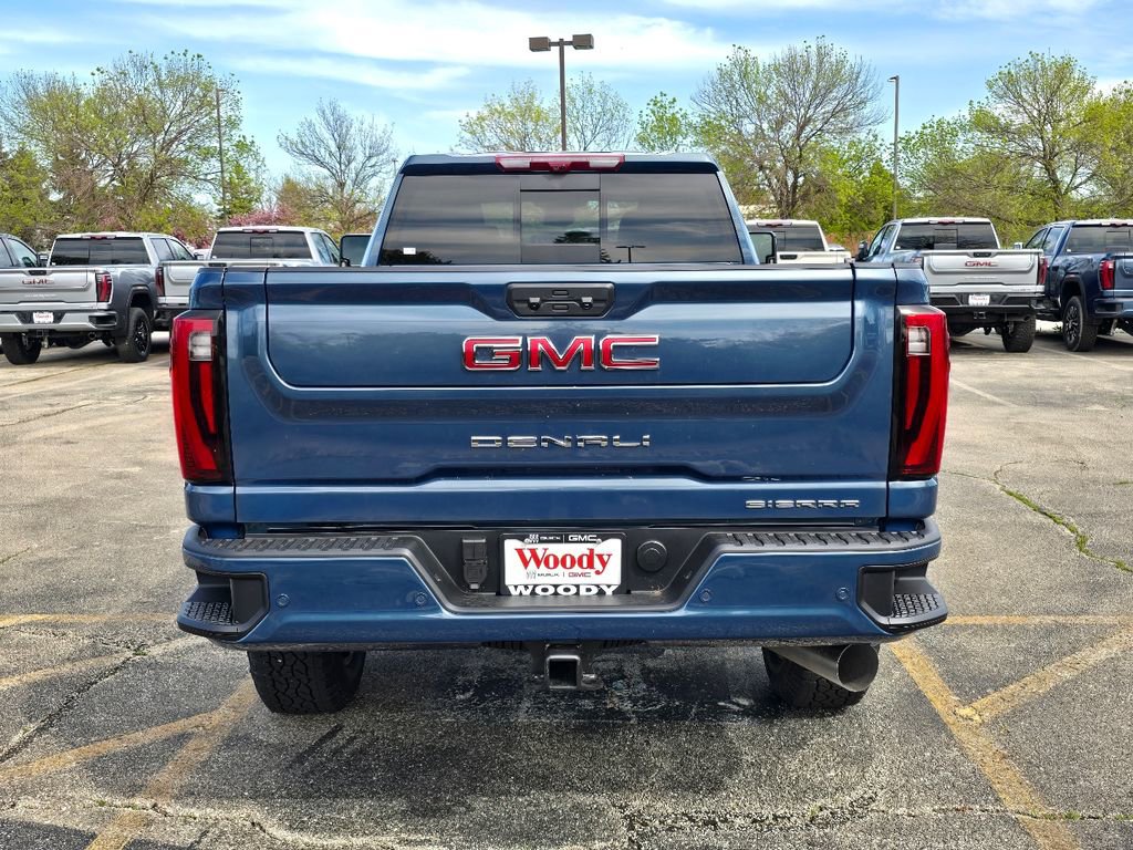 New 2026 GMC Sierra 2500 Denali w/ Denali Reserve Package AWD/4WD image 8