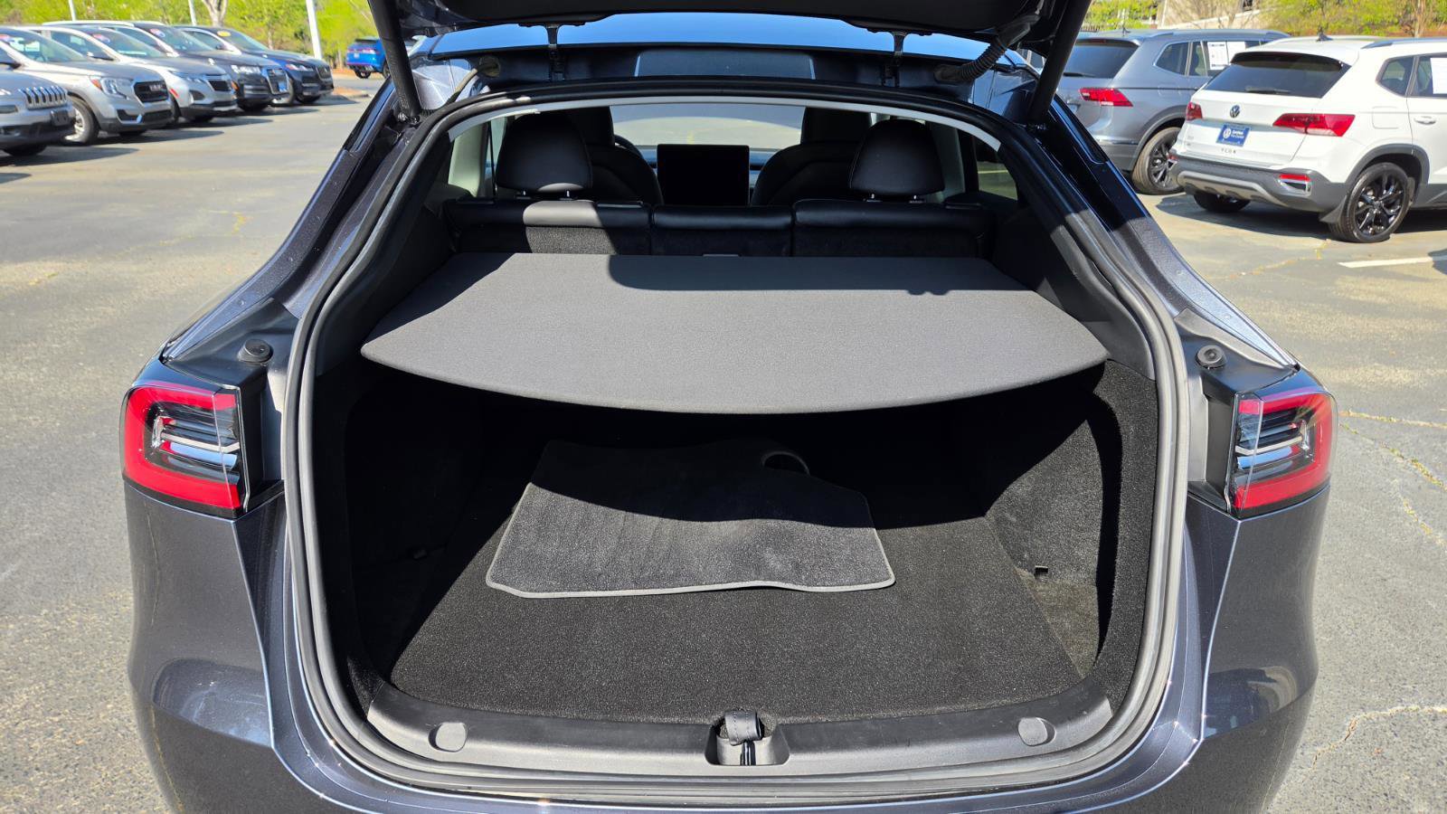 Used 2023 Tesla Model Y Long Range image 19