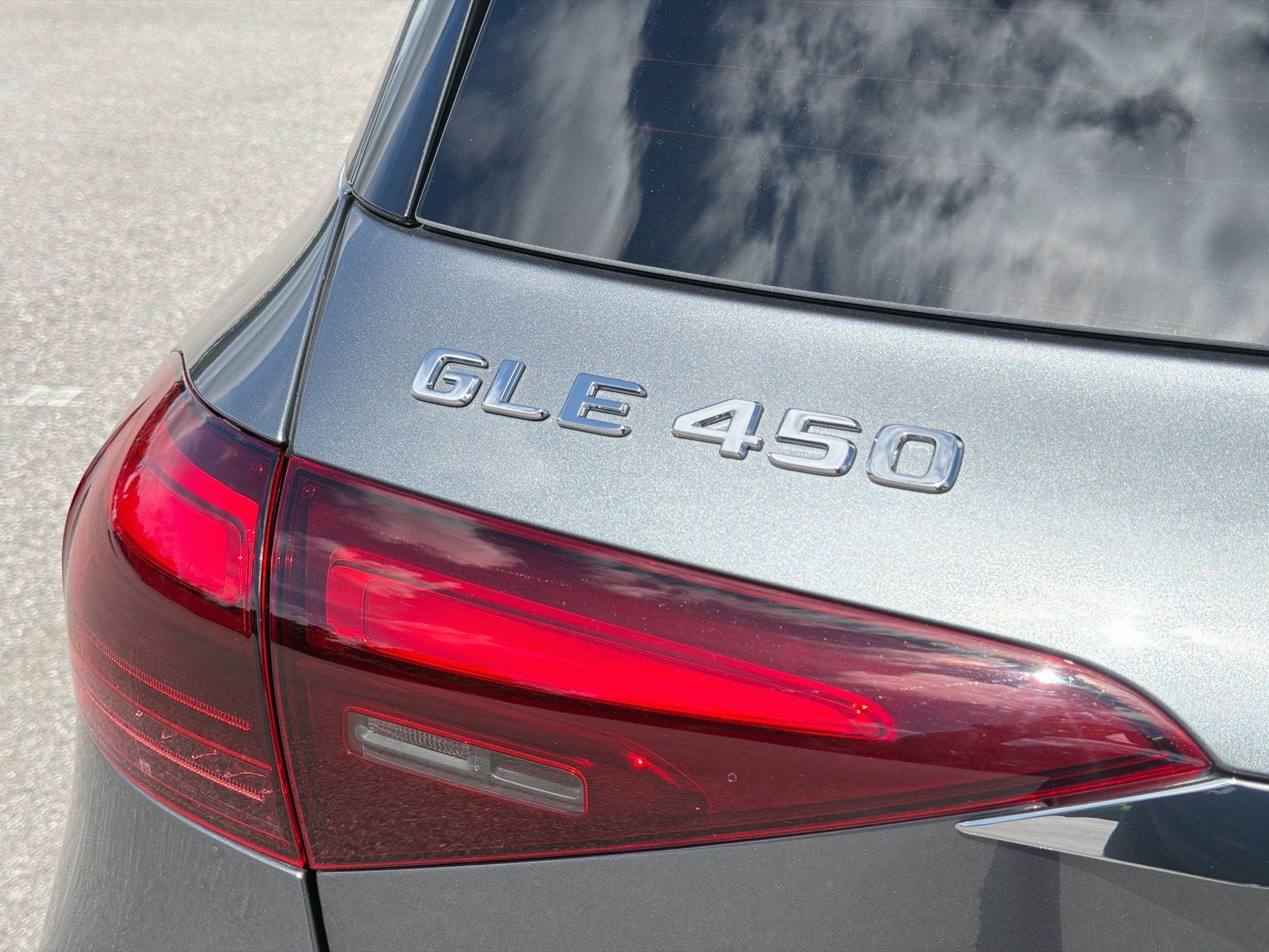 Used 2024 Mercedes-Benz GLE 450 4MATIC image 11