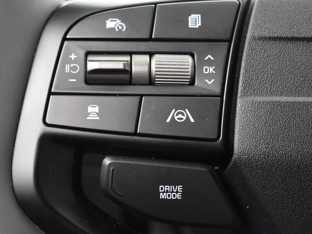 Certified 2025 Kia EV6 Light w/ Light LR Technology Package image 27