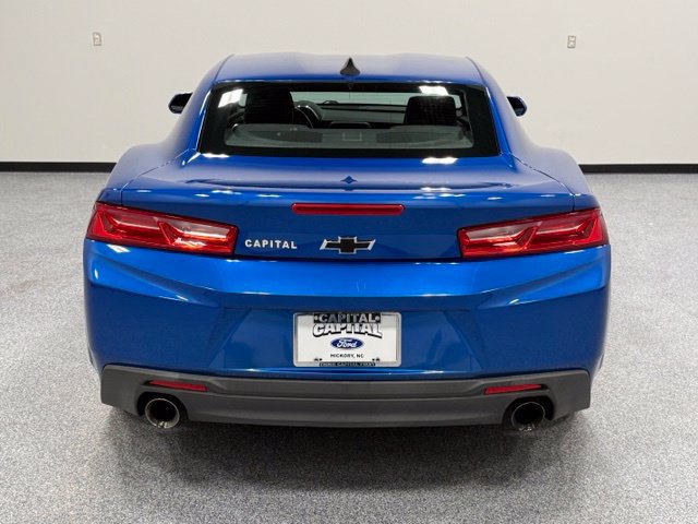 Used 2018 Chevrolet Camaro LT w/ Technology Package RWD image 11
