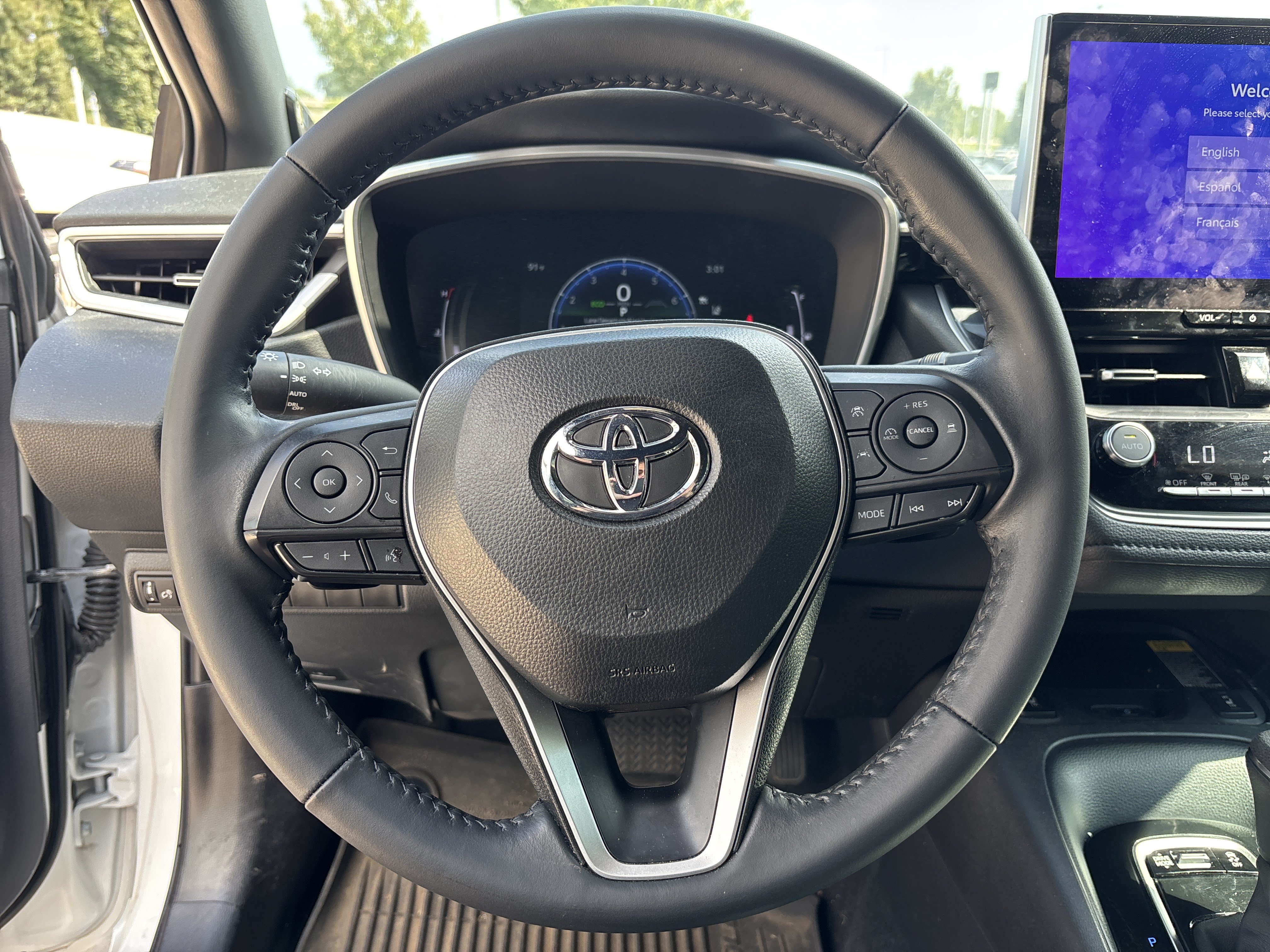 Used 2025 Toyota Corolla XSE FWD image 16