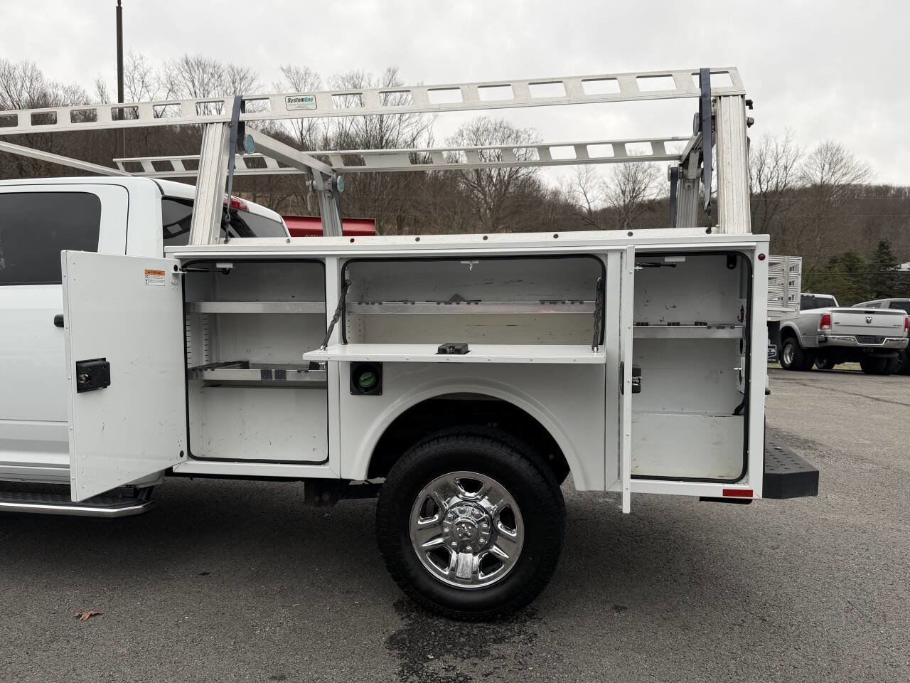 Used 2022 RAM 2500 Tradesman w/ Chrome Appearance Group image 6