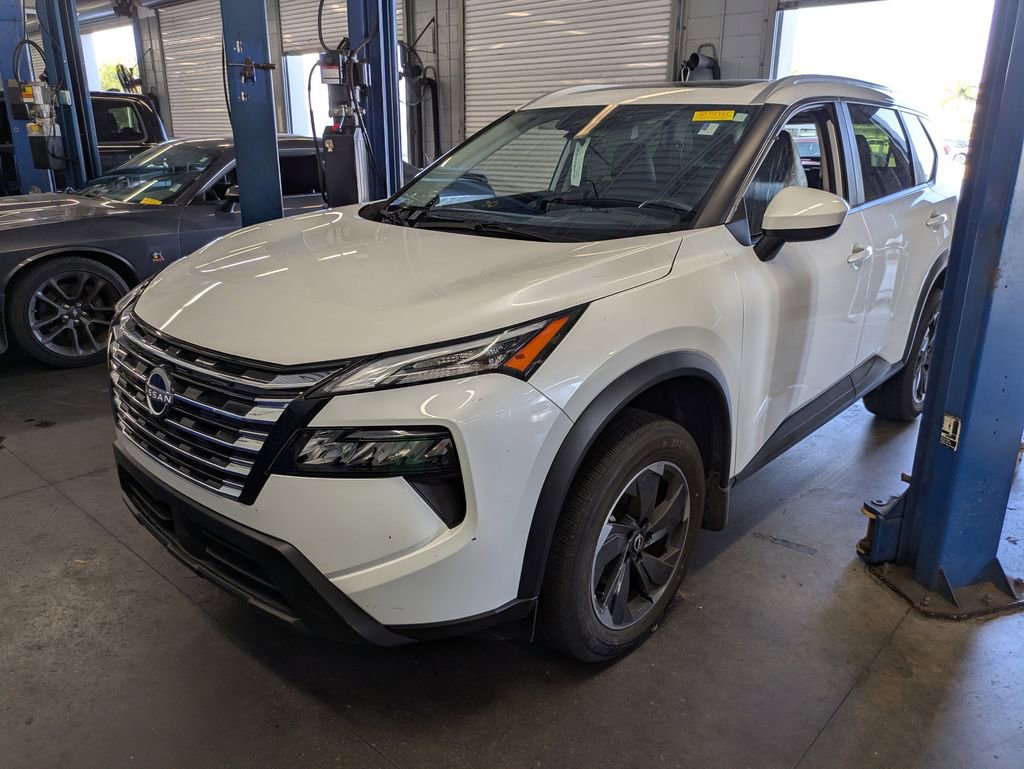 Certified 2025 Nissan Rogue SV w/ SV Premium Package image 1