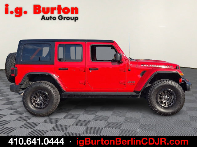 Used 2022 Jeep Wrangler Unlimited Rubicon w/ Xtreme Recon 35" Tire Package AWD/4WD image 7