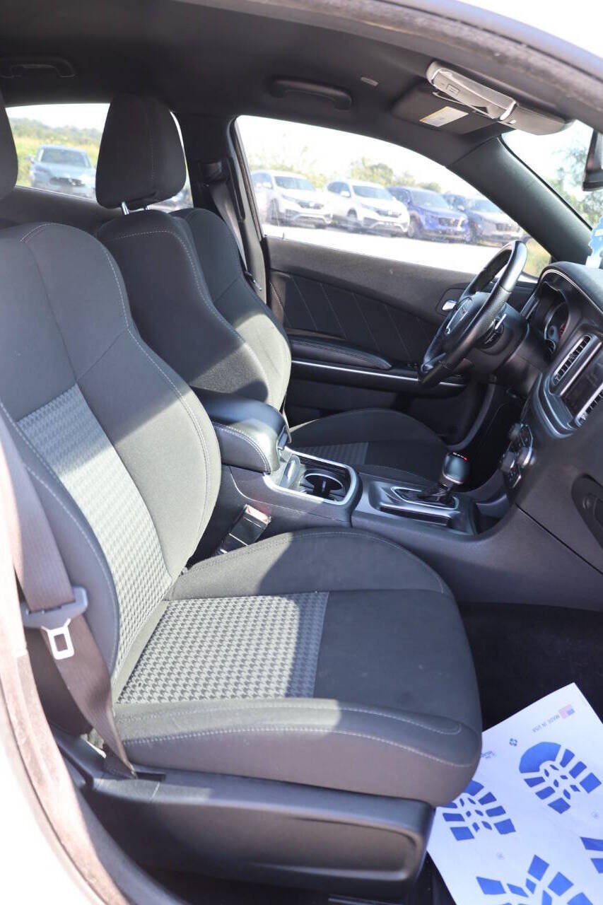 Used 2021 Dodge Charger R/T w/ Performance Handling Group RWD image 15
