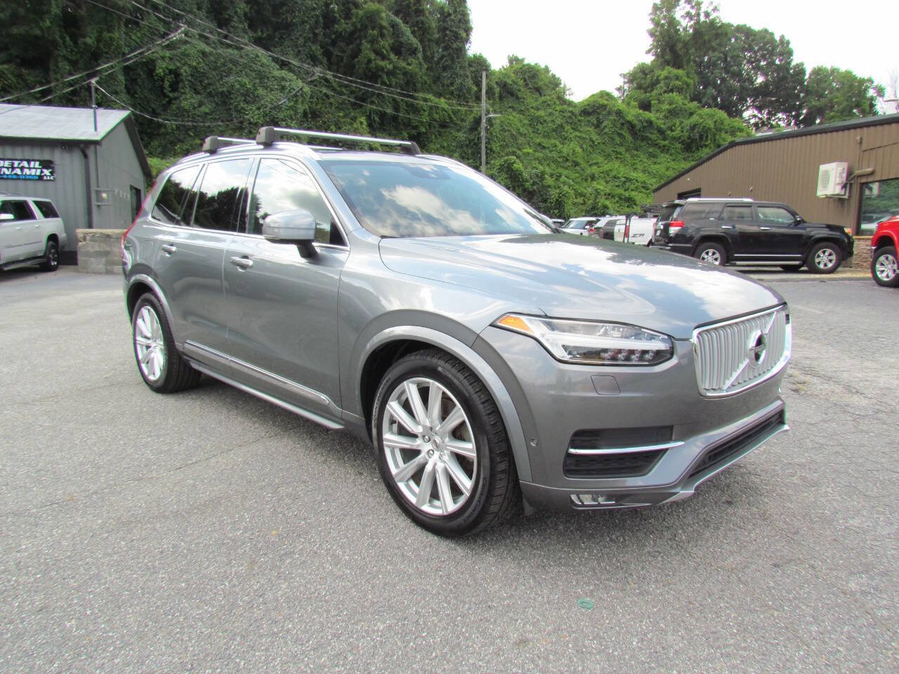 Used 2017 Volvo XC90 T6 Inscription w/ Vision Package AWD/4WD image 1