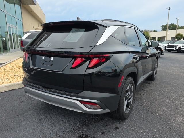 Used 2026 Hyundai Tucson SEL FWD image 4