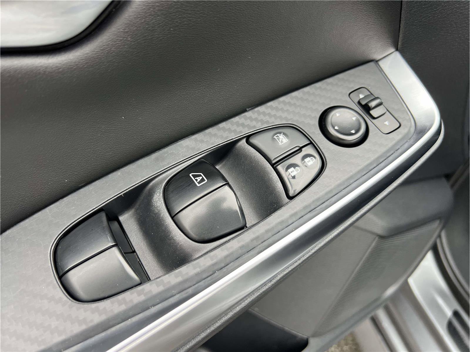 Certified 2023 Nissan Sentra SR w/ Trunk Package image 15