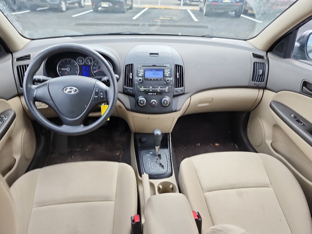 Used 2012 Hyundai Elantra GLS FWD image 12