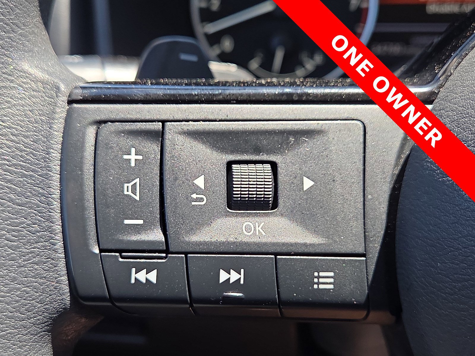 Used 2023 Nissan Rogue SV FWD image 21