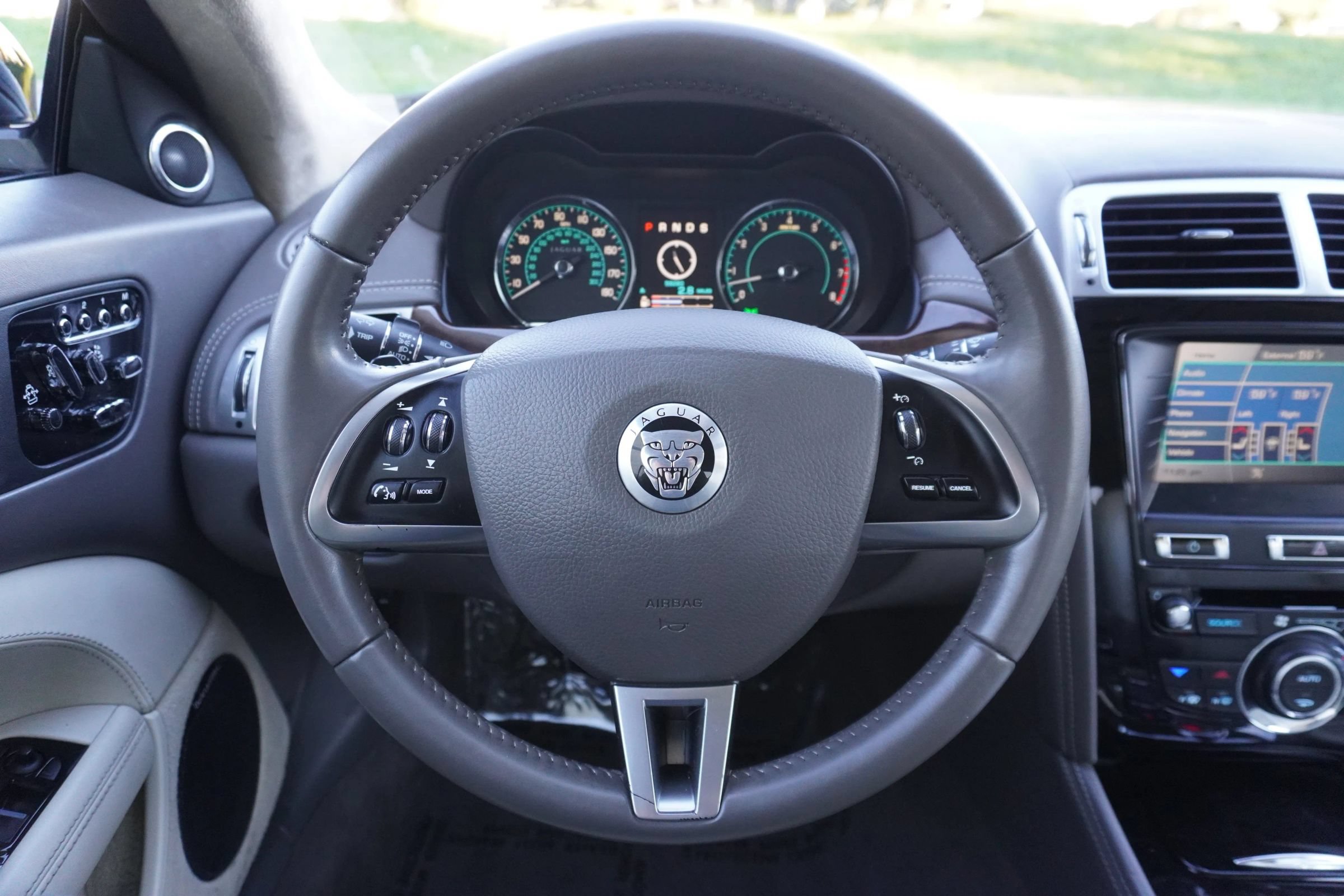 Used 2012 Jaguar XK Convertible RWD image 21