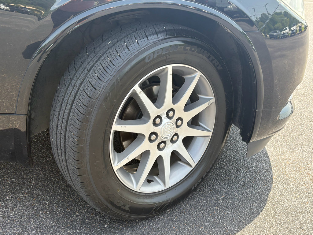 Used 2017 Buick Enclave Leather AWD/4WD image 4