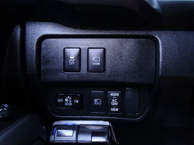 Used 2023 Toyota Tacoma TRD Off-Road w/ TRD Premium Off Road Package image 39