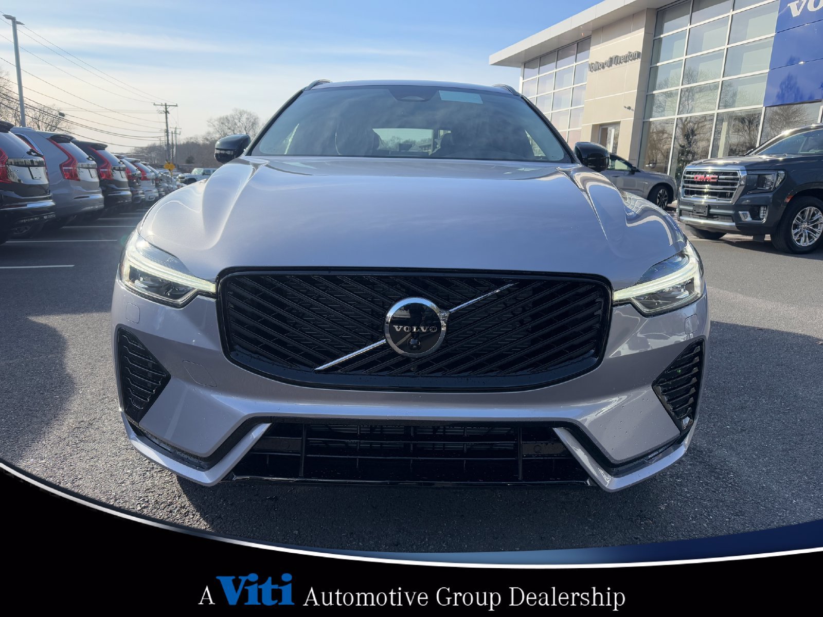 Used 2026 Volvo XC60 B5 Plus w/ Protection Package Premier AWD/4WD image 3