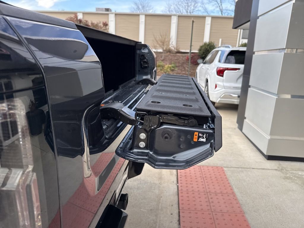 Used 2025 GMC Hummer EV 3X image 58