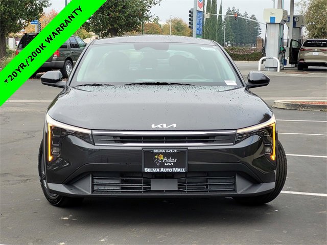 New 2025 Kia K4 LXS image 2