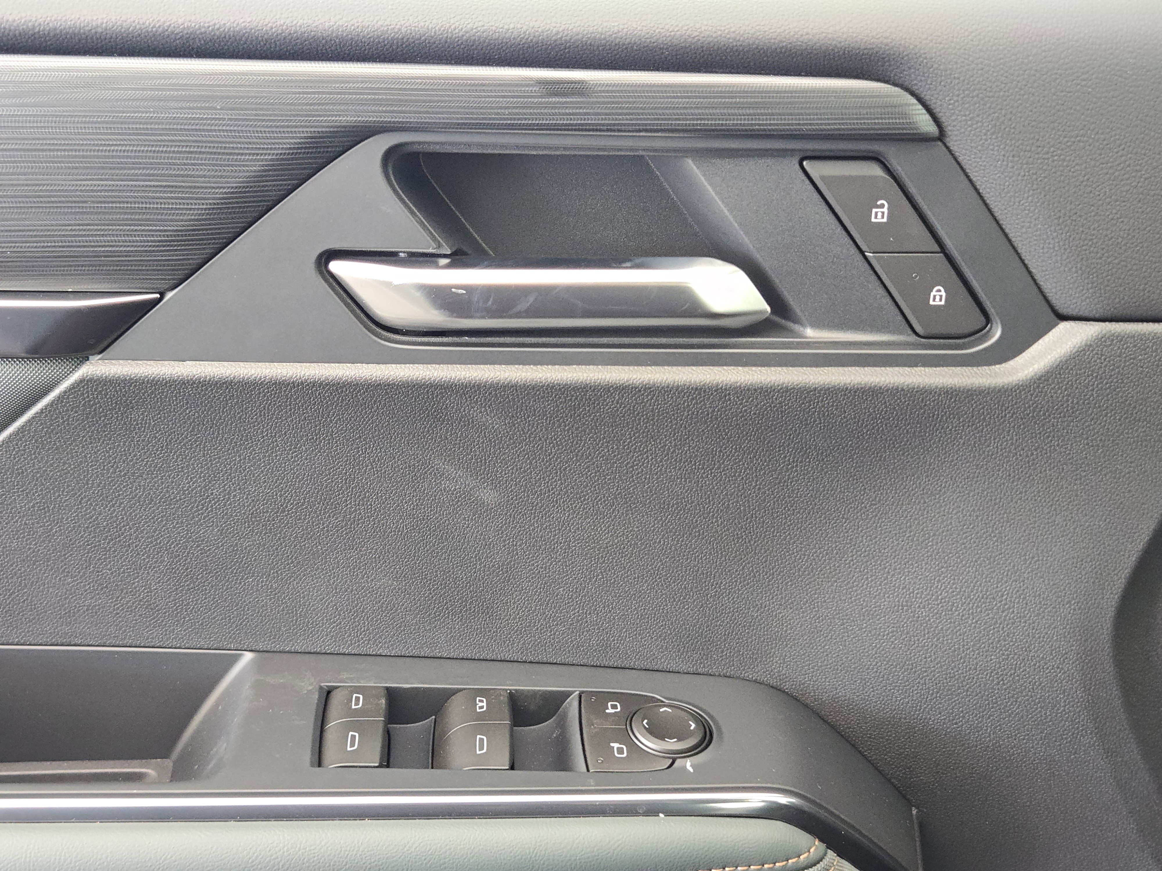 New 2026 GMC Acadia AT4 w/ Luxury Package image 17