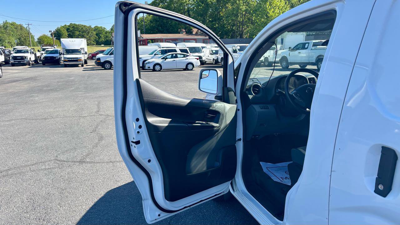 Used 2018 Nissan NV200 SV FWD image 13