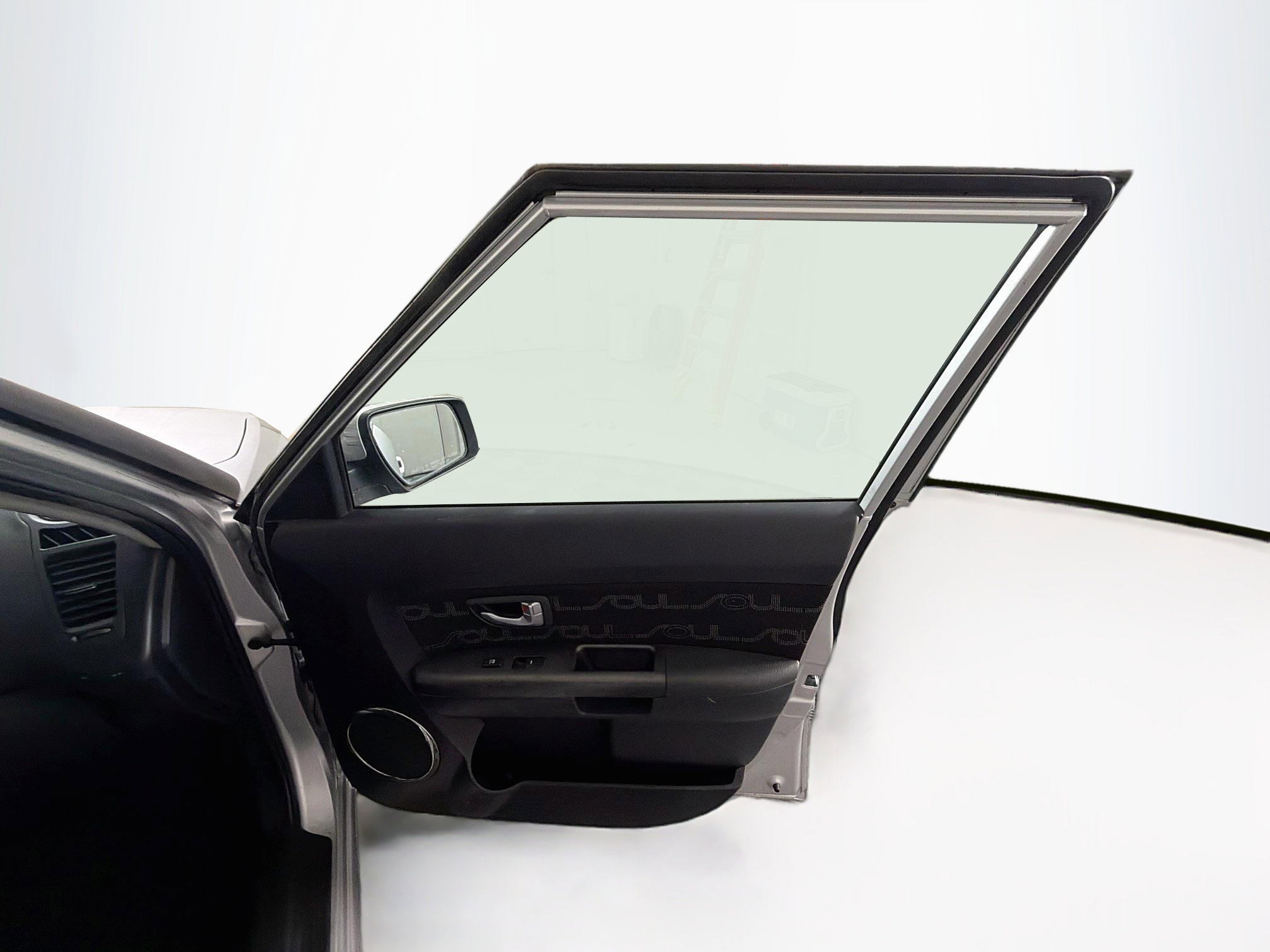 Used 2012 Kia Soul + FWD image 29