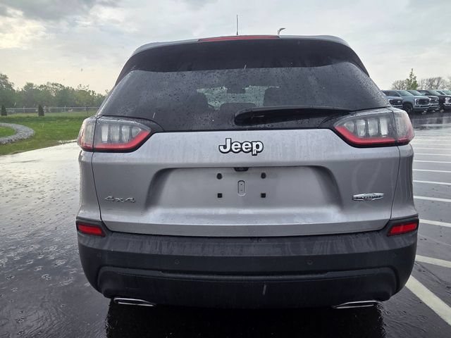 Used 2019 Jeep Cherokee Latitude w/ Cold Weather Group AWD/4WD image 9