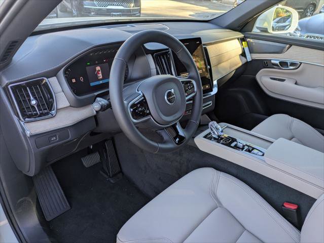 New 2026 Volvo XC90 B6 Plus w/ Protection Package Premier image 8