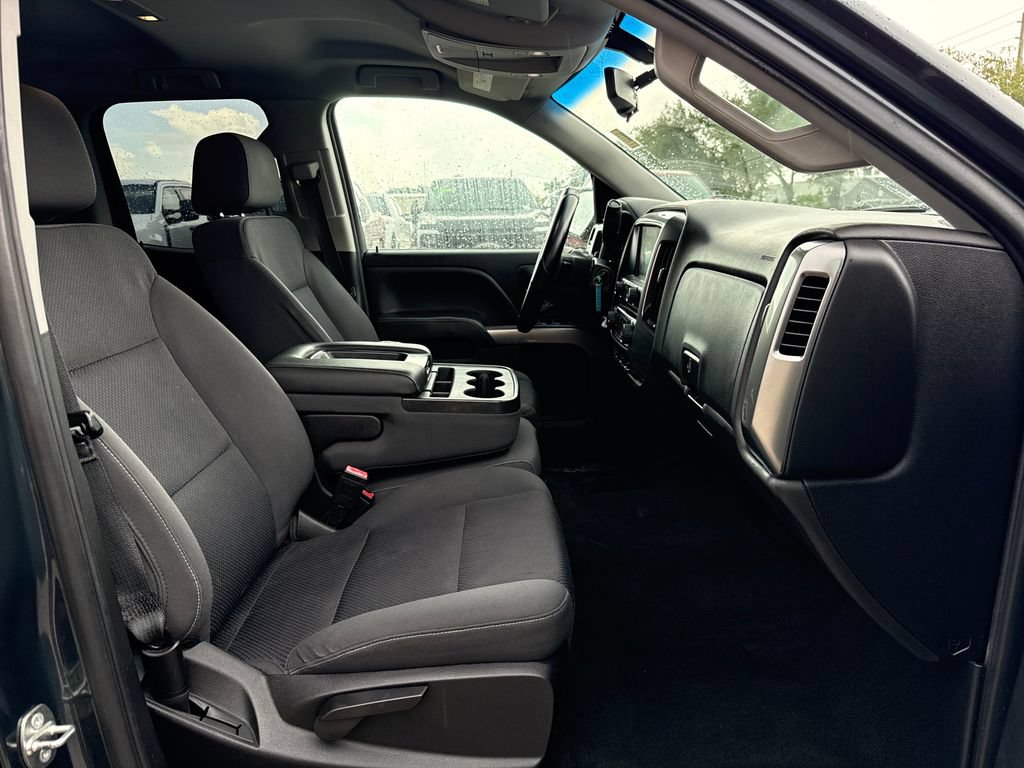 Used 2018 Chevrolet Silverado 1500 LT AWD/4WD image 22