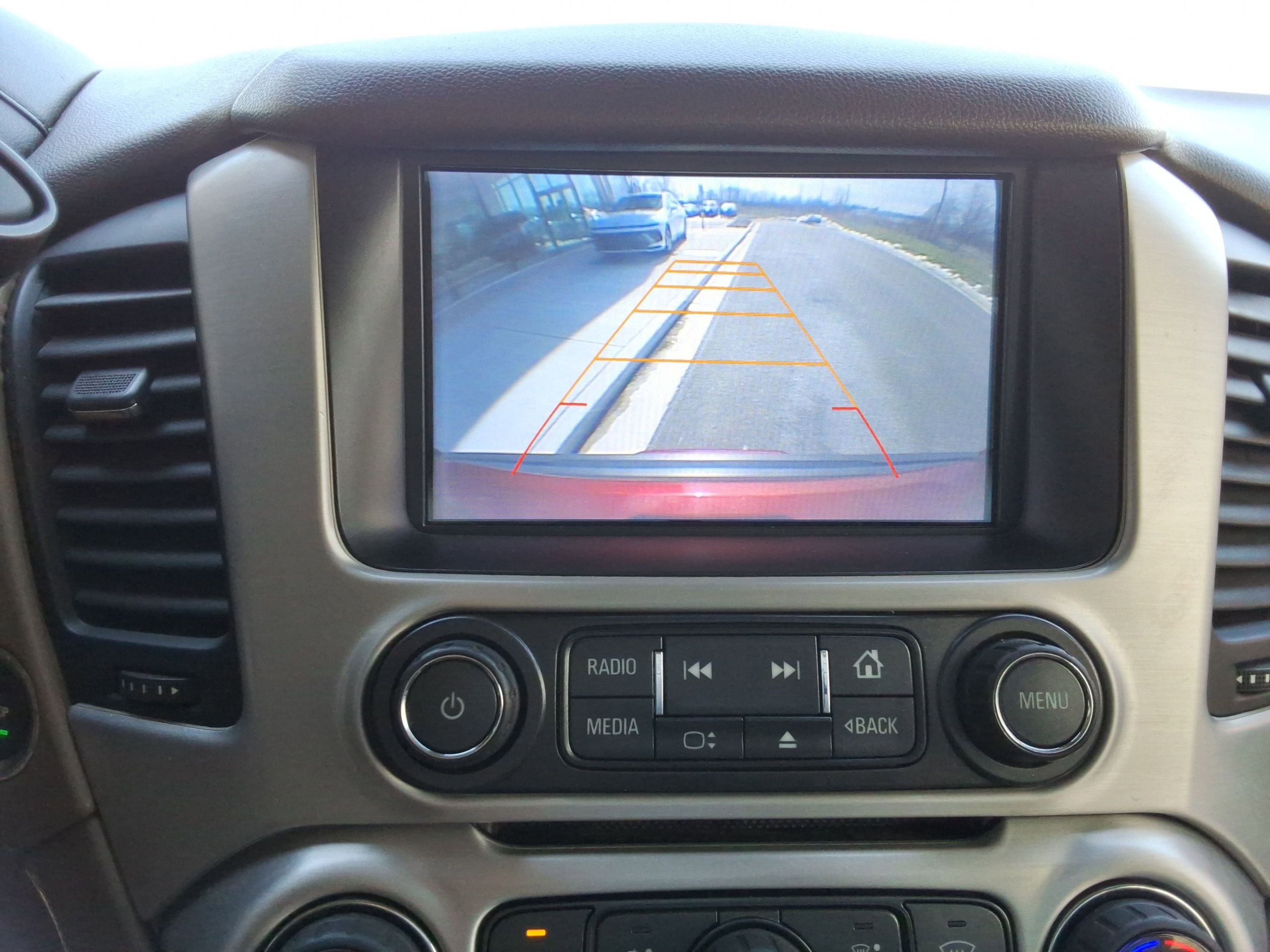 Used 2017 GMC Yukon SLT w/ Open Road Package image 16