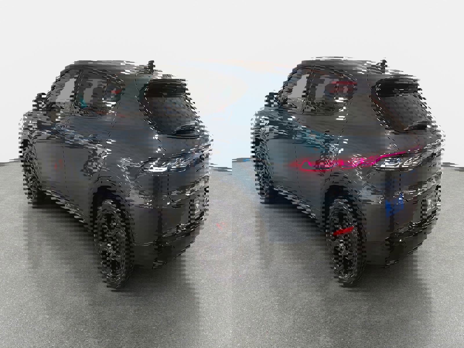 New 2026 Alfa Romeo Tonale w/ Quick Order Package 23H Volce image 7