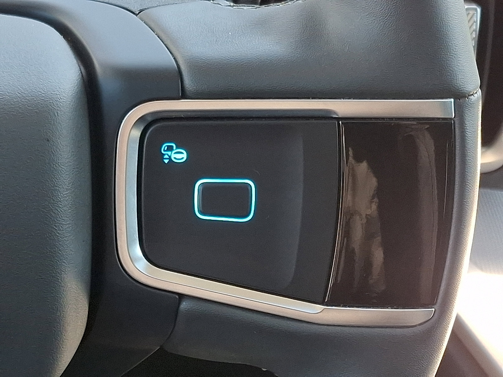 Used 2025 Ford Expedition Active AWD/4WD image 21