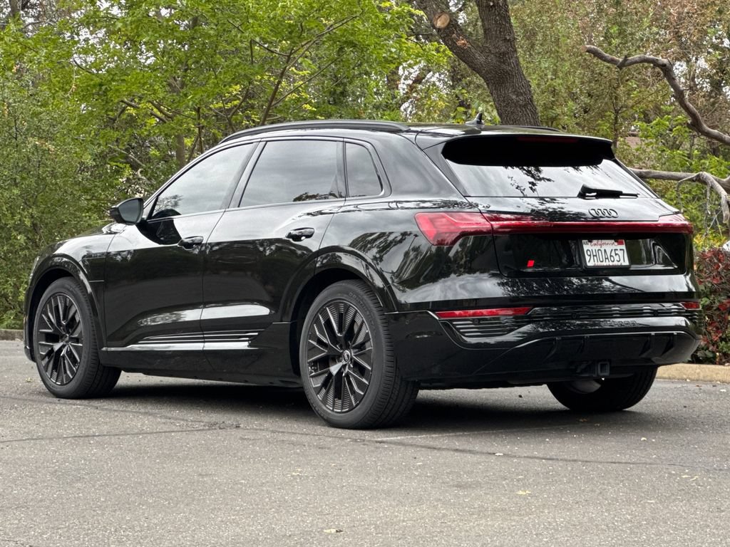 Used 2024 Audi Q8 e-tron Prestige w/ Prestige Package AWD/4WD image 7