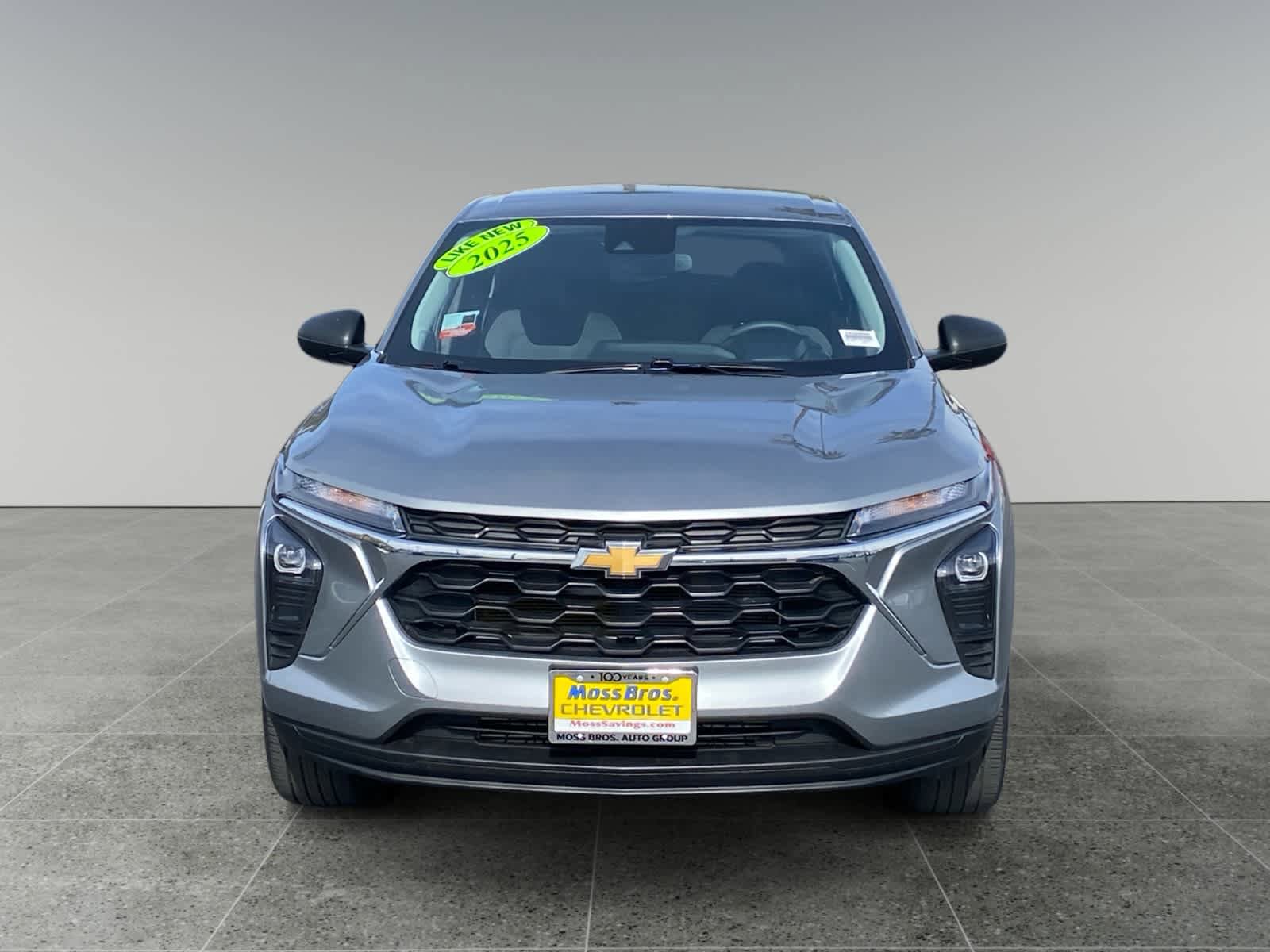 Used 2025 Chevrolet Trax LS FWD image 8
