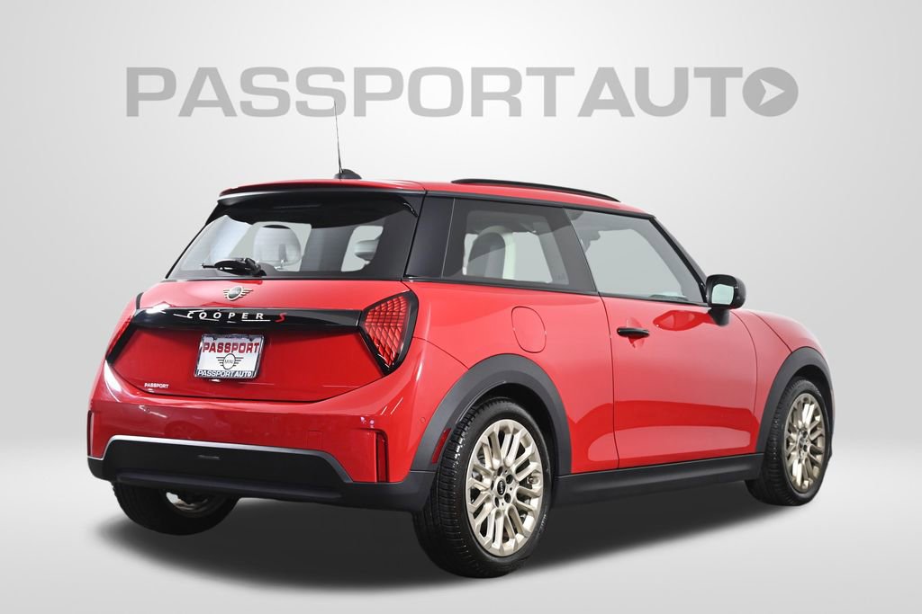 Certified 2025 MINI Cooper S image 10
