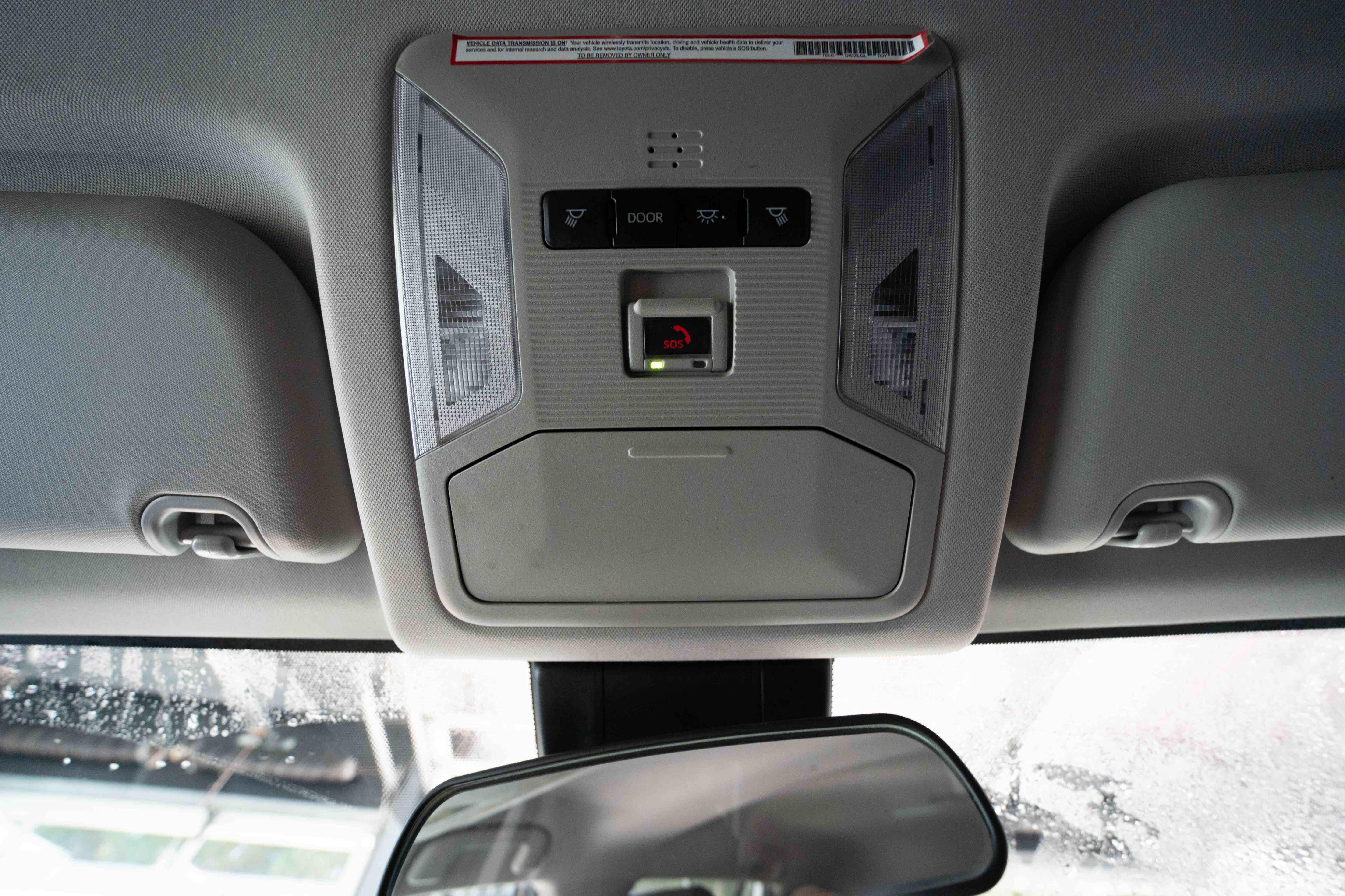 Used 2022 Toyota RAV4 LE AWD/4WD image 18