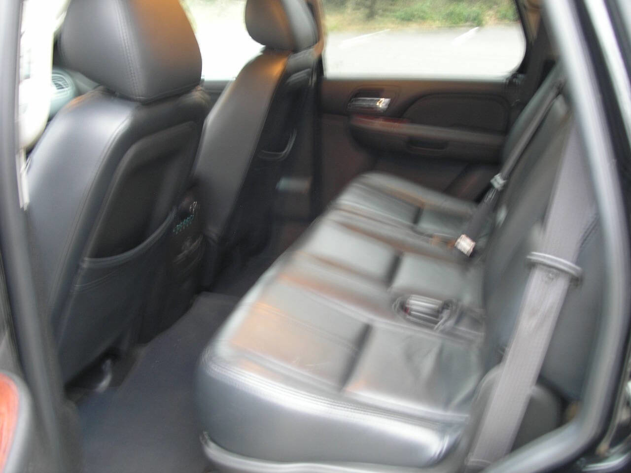 Used 2013 GMC Yukon SLE w/ Convenience Package image 4