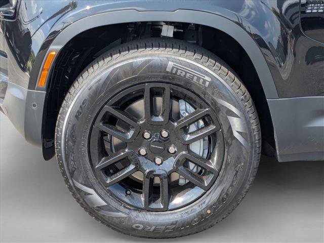 New 2026 Land Rover Defender 110 S AWD/4WD image 10