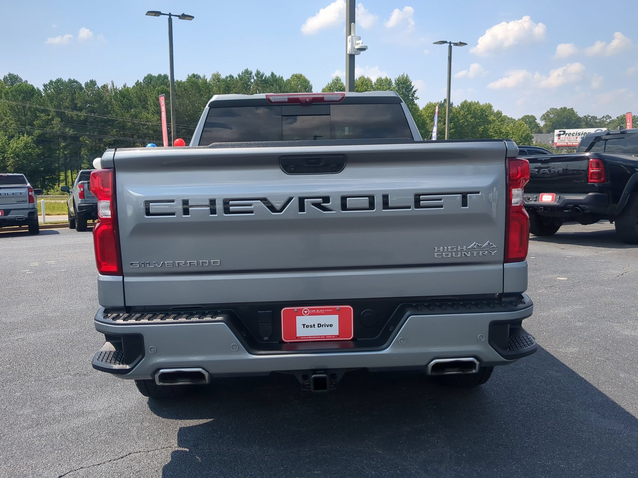 Used 2023 Chevrolet Silverado 1500 High Country w/ High Country Premium Package AWD/4WD image 6