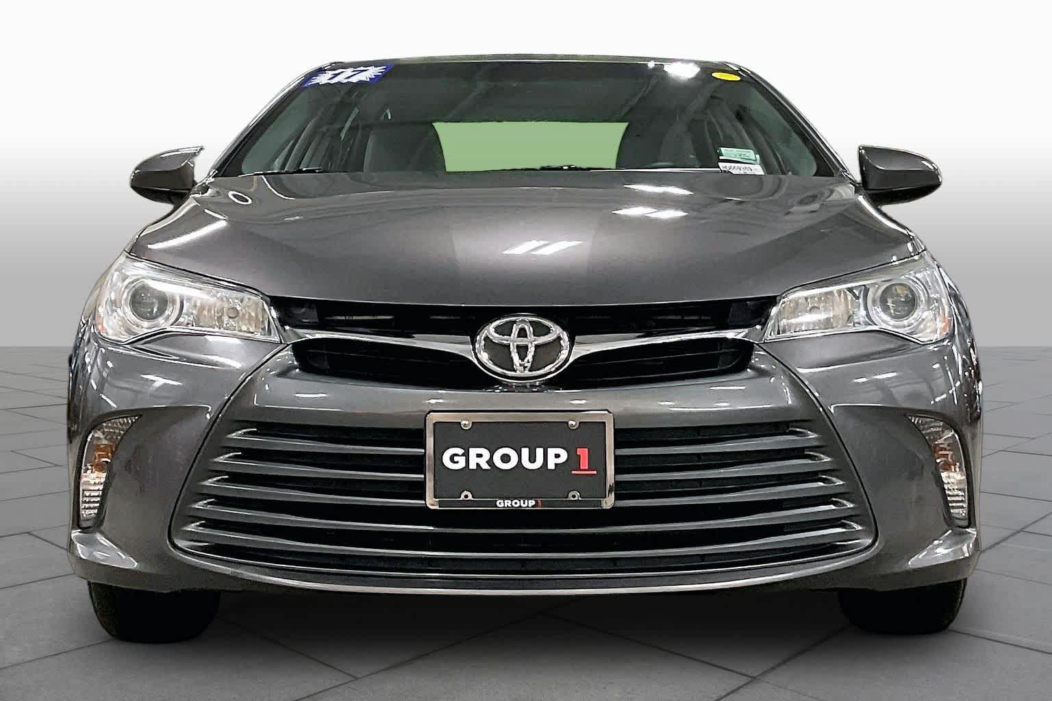Used 2017 Toyota Camry LE FWD image 4