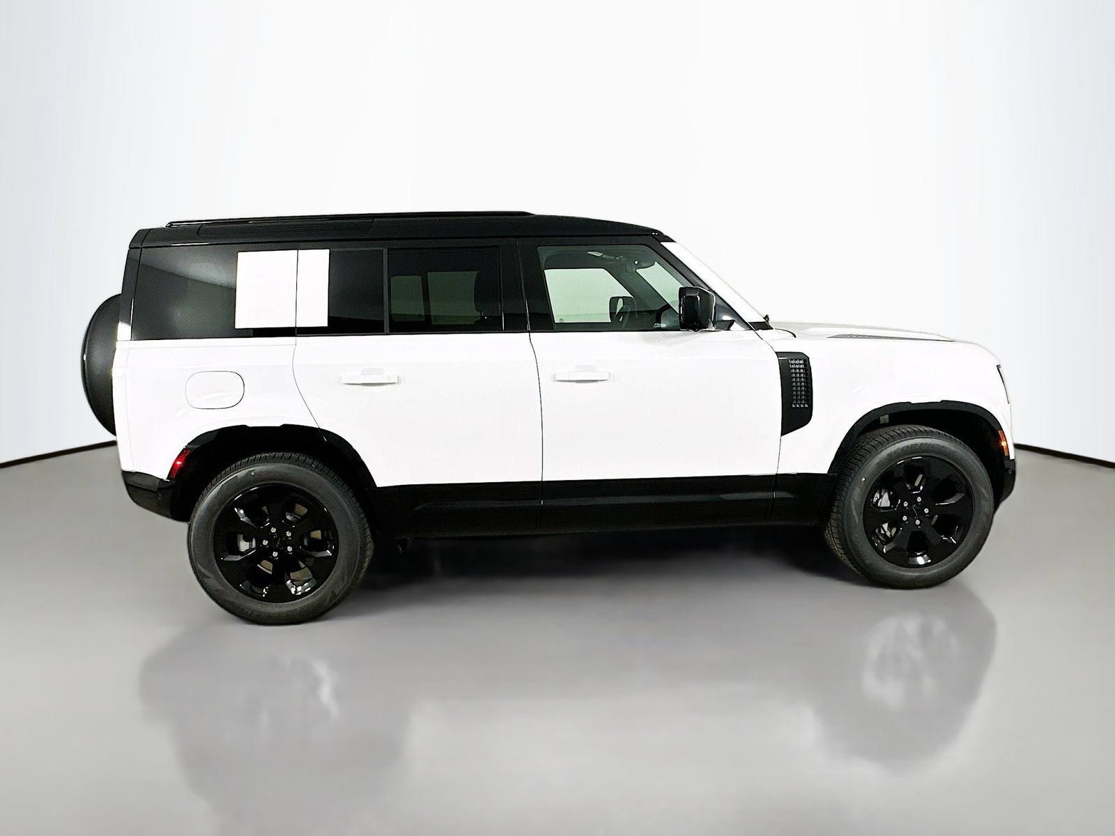 New 2026 Land Rover Defender 110 X-Dynamic SE AWD/4WD image 4