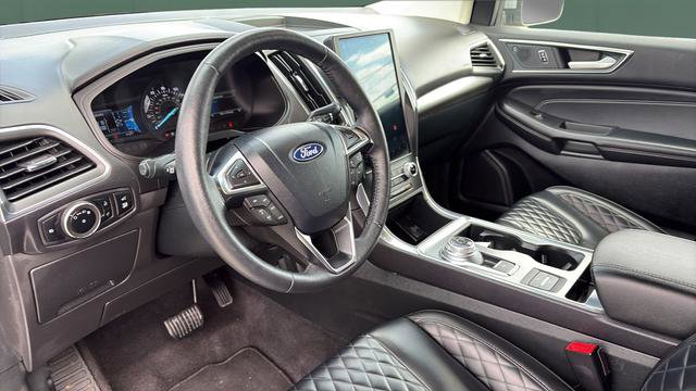 Used 2024 Ford Edge Titanium image 20