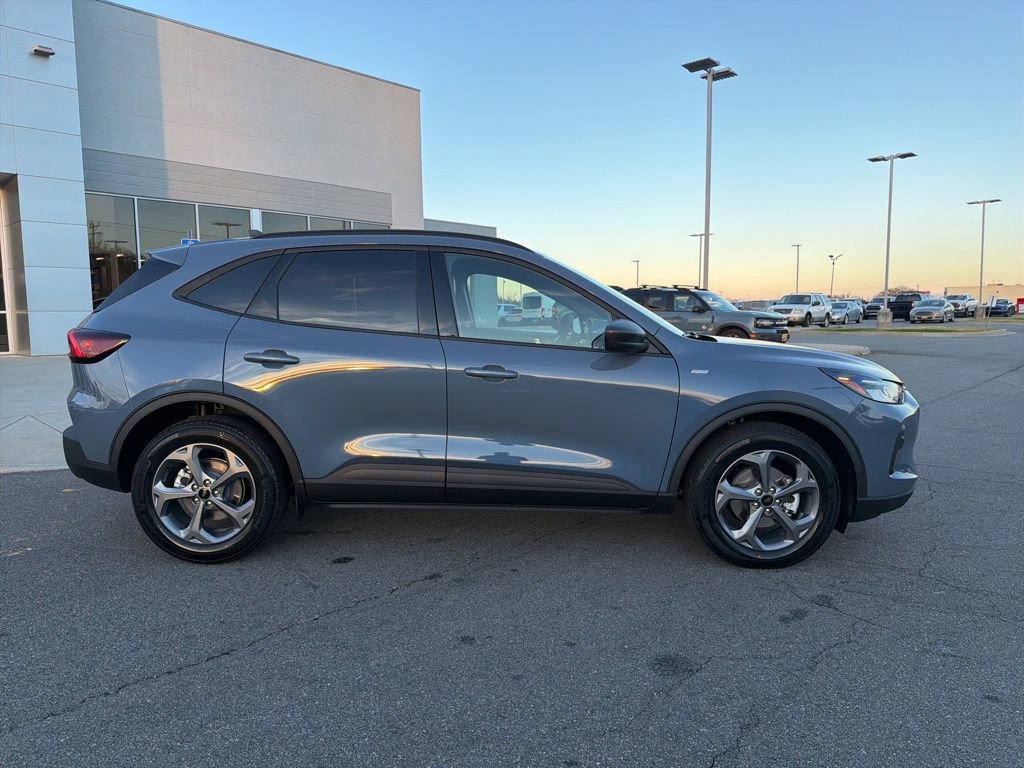 New 2026 Ford Escape ST-Line image 2