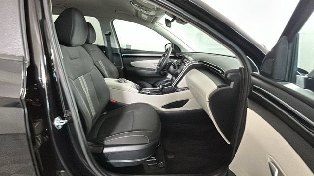 Certified 2024 Hyundai Tucson SEL AWD/4WD image 31